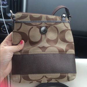 Cross body coach purse